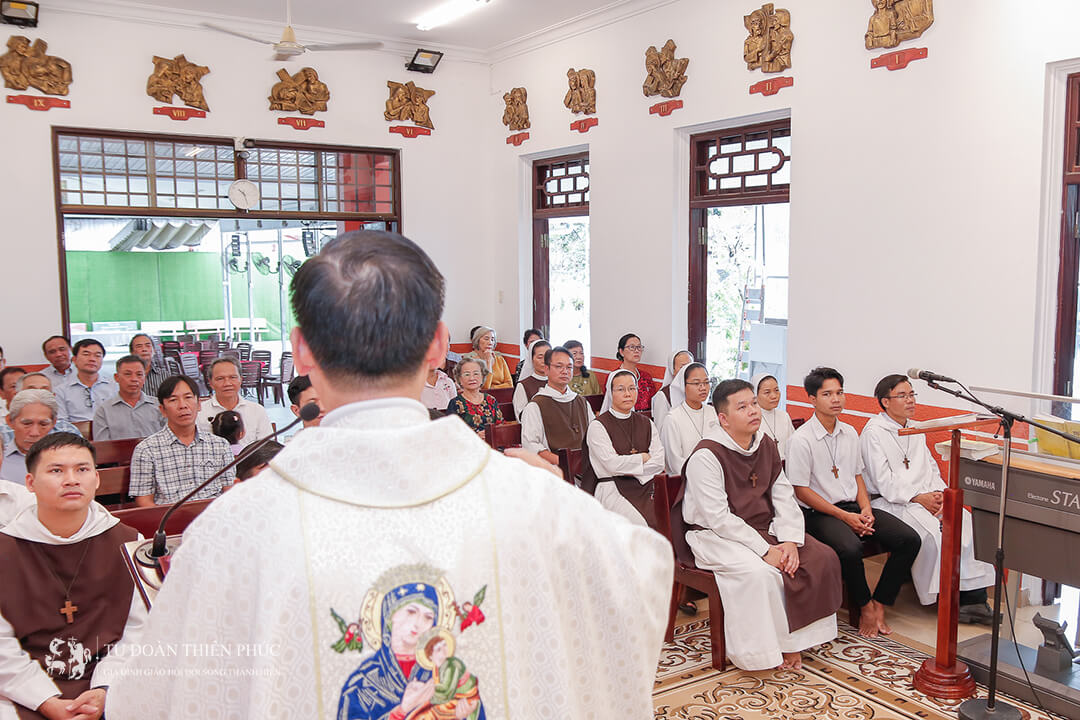 thánh lễ khai giảng nhà đào tạo nhánh nam thánh hiến tu đoàn thiên phúc