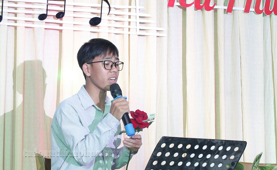 đêm nhạc hát cho nhau nghe 11 2024 sinh viên thiên phúc
