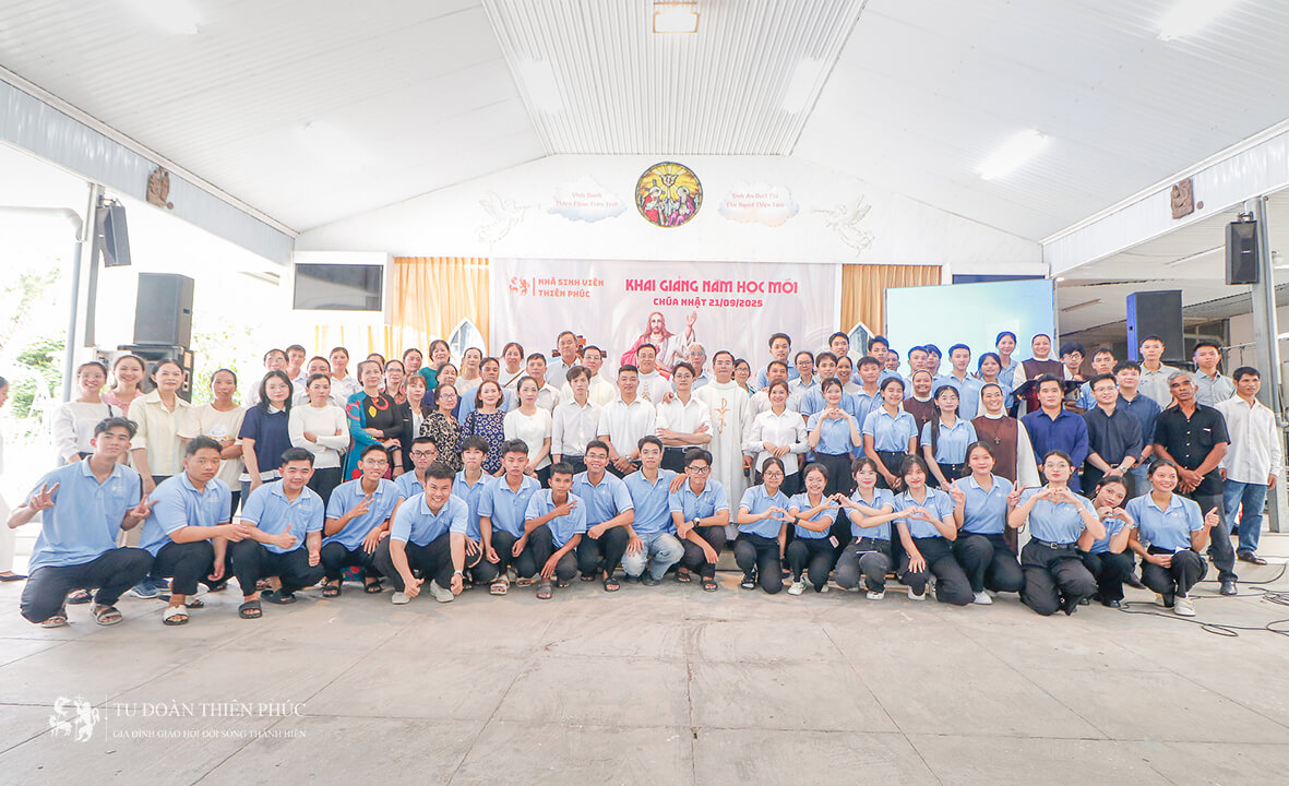 lễ khai giảng nhà sinh viên thiên phúc 2025