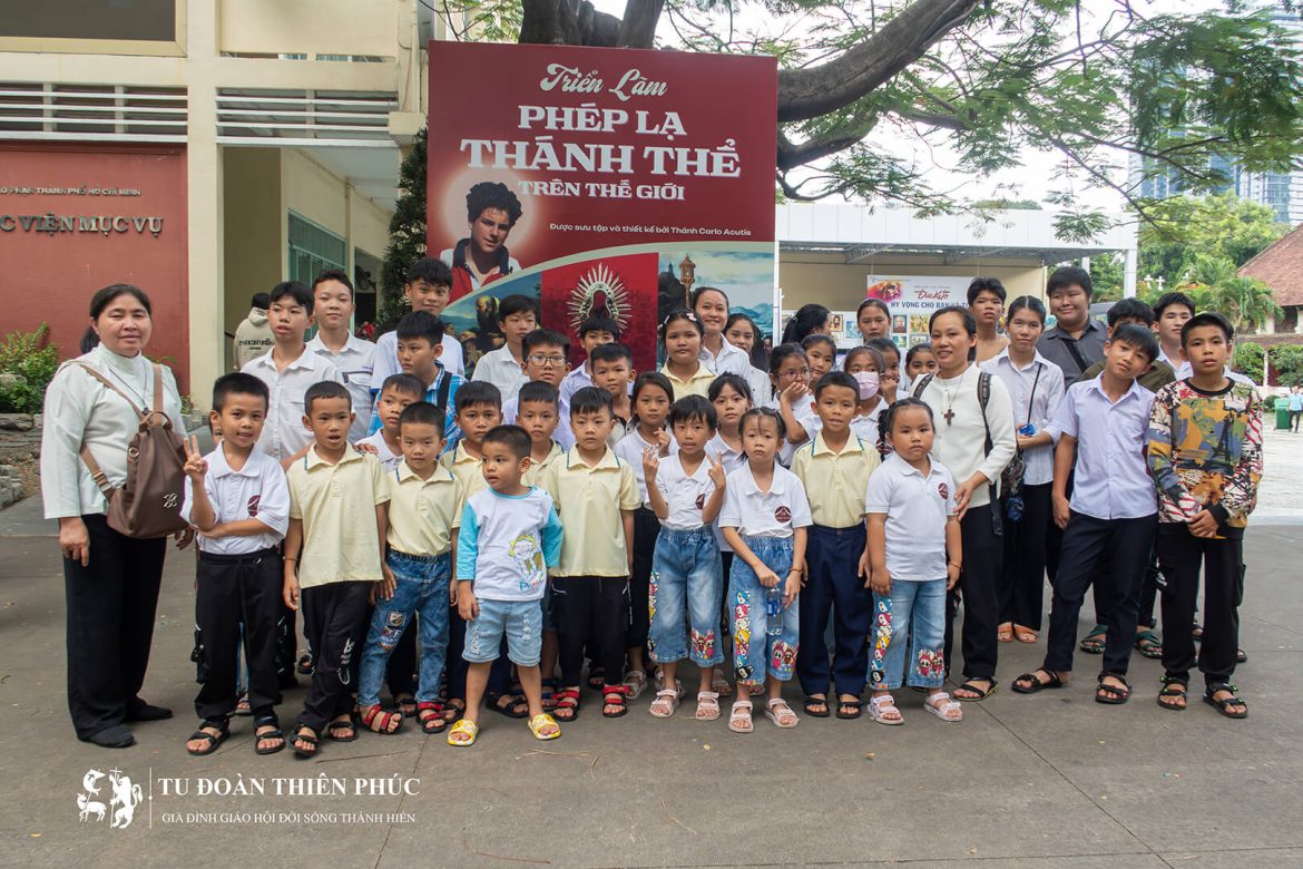 mái ấm thiên phúc viếng thánh tích carlo acutis